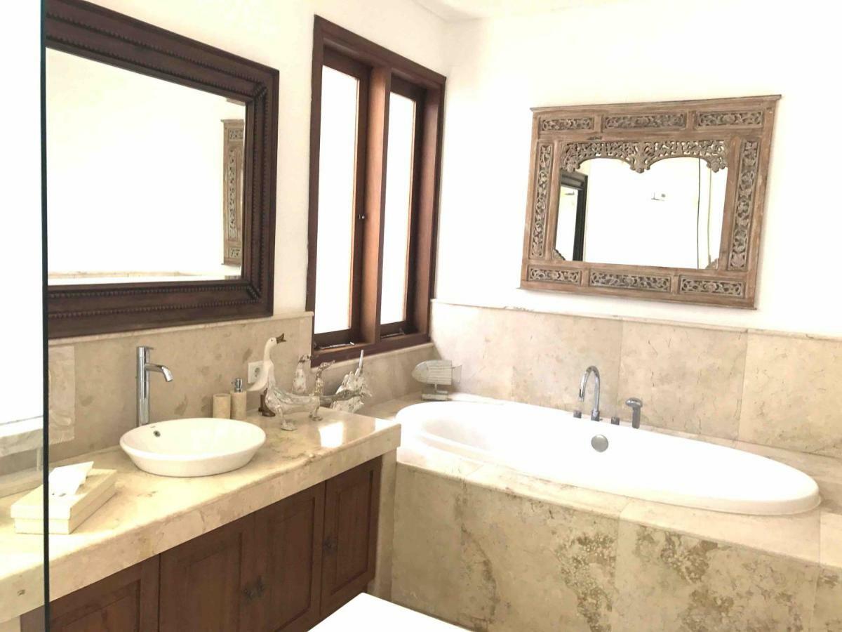 Villa Jaal Kuta  Ngoại thất bức ảnh