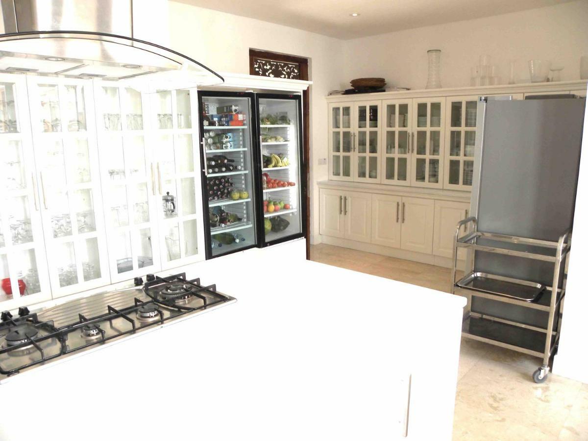 Villa Jaal Kuta  Ngoại thất bức ảnh