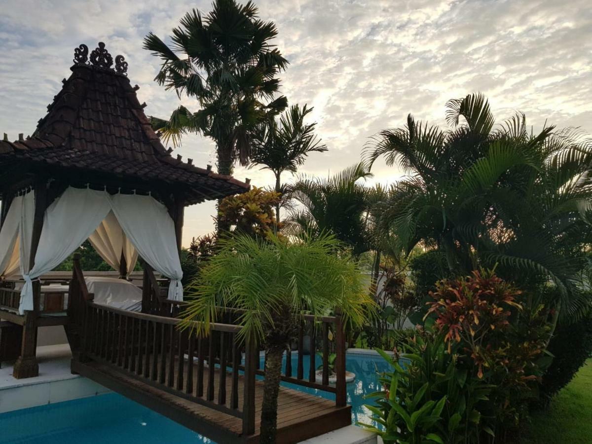 Villa Jaal Kuta  Ngoại thất bức ảnh
